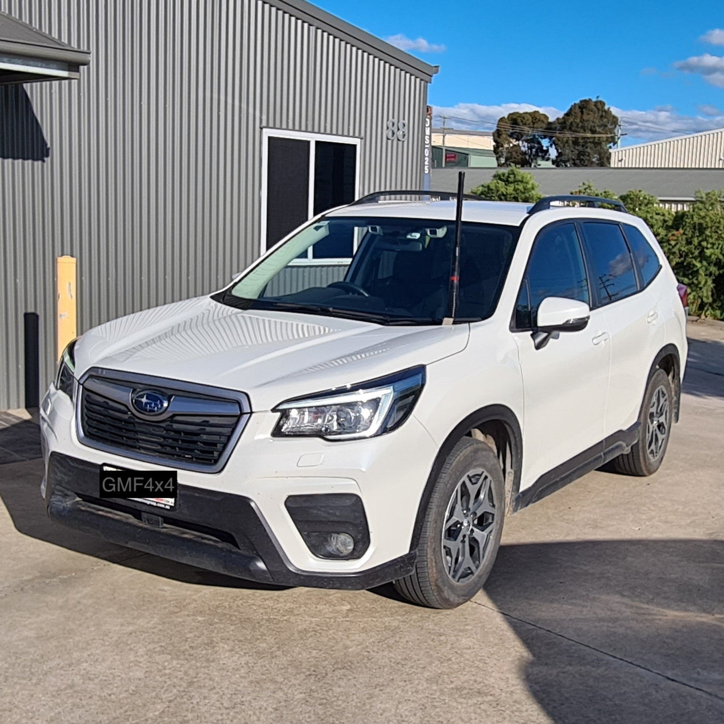 Subaru Forester 2019+ Bonnet Aerial UHF Antenna Bracket BB-090