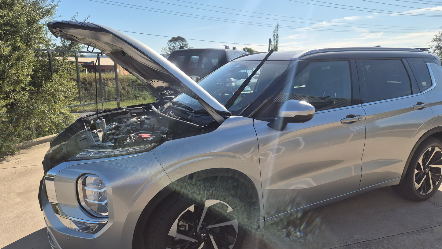 Mitsubishi Outlander 2021-Current UHF Bonnet Bracket BB-185