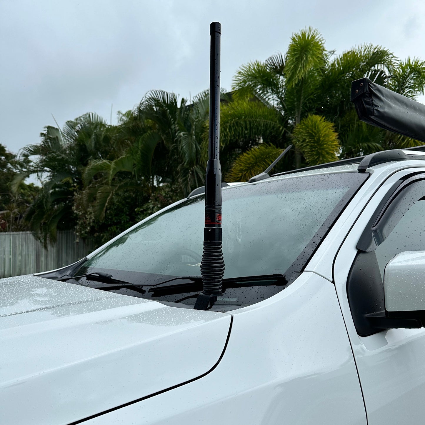 Holden Trailblazer 2017+  Bonnet Aerial UHF Antenna Bracket BB-016
