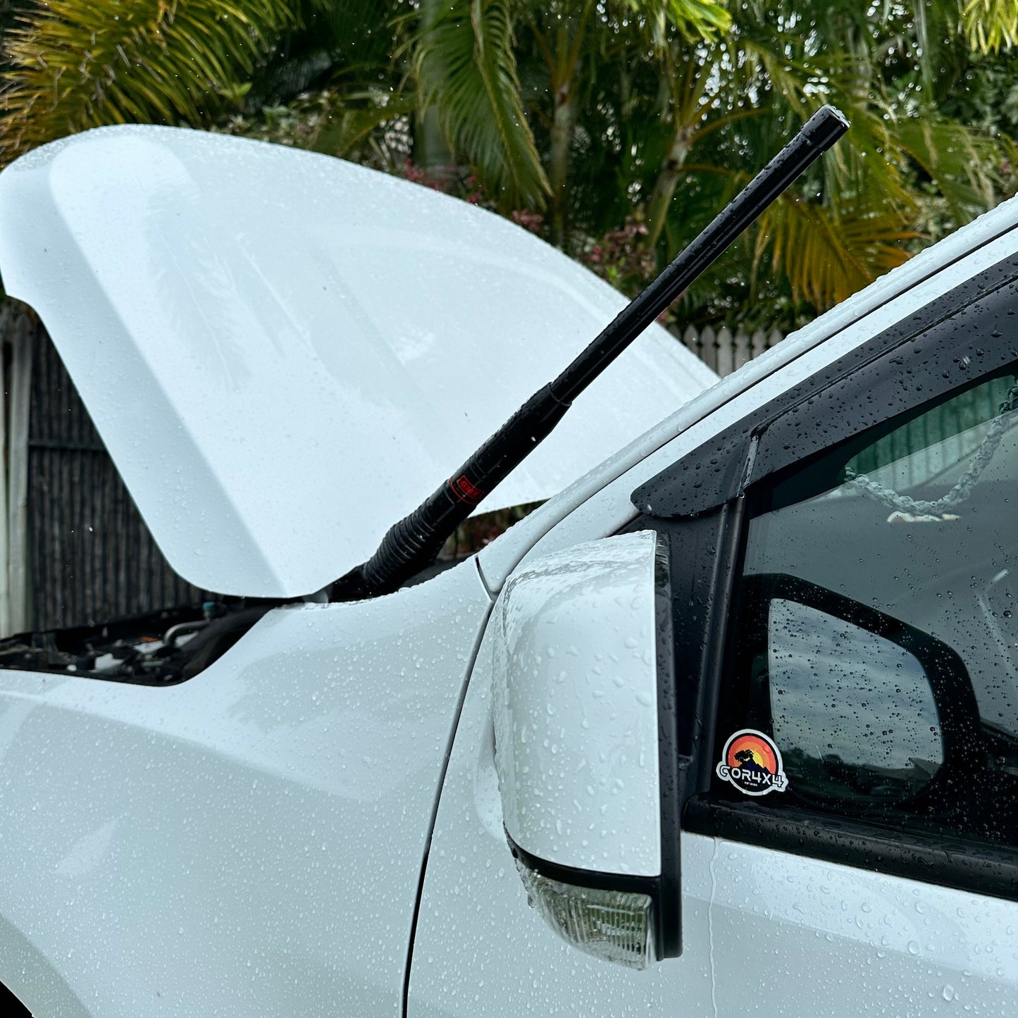 Holden Trailblazer 2017+ Bonnet Aerial UHF Antenna Bracket BB-016