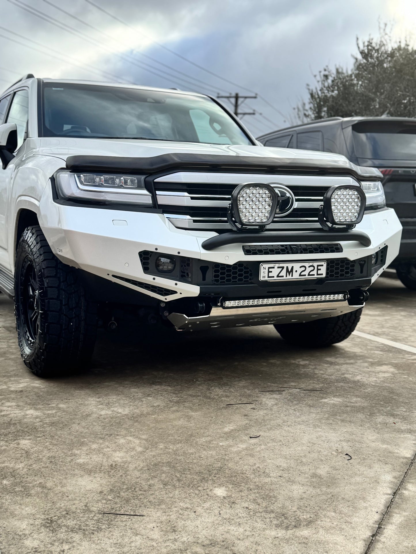 Toyota Landcruiser LC300 2022+ G6 Steel Bumper/ Bull Bar