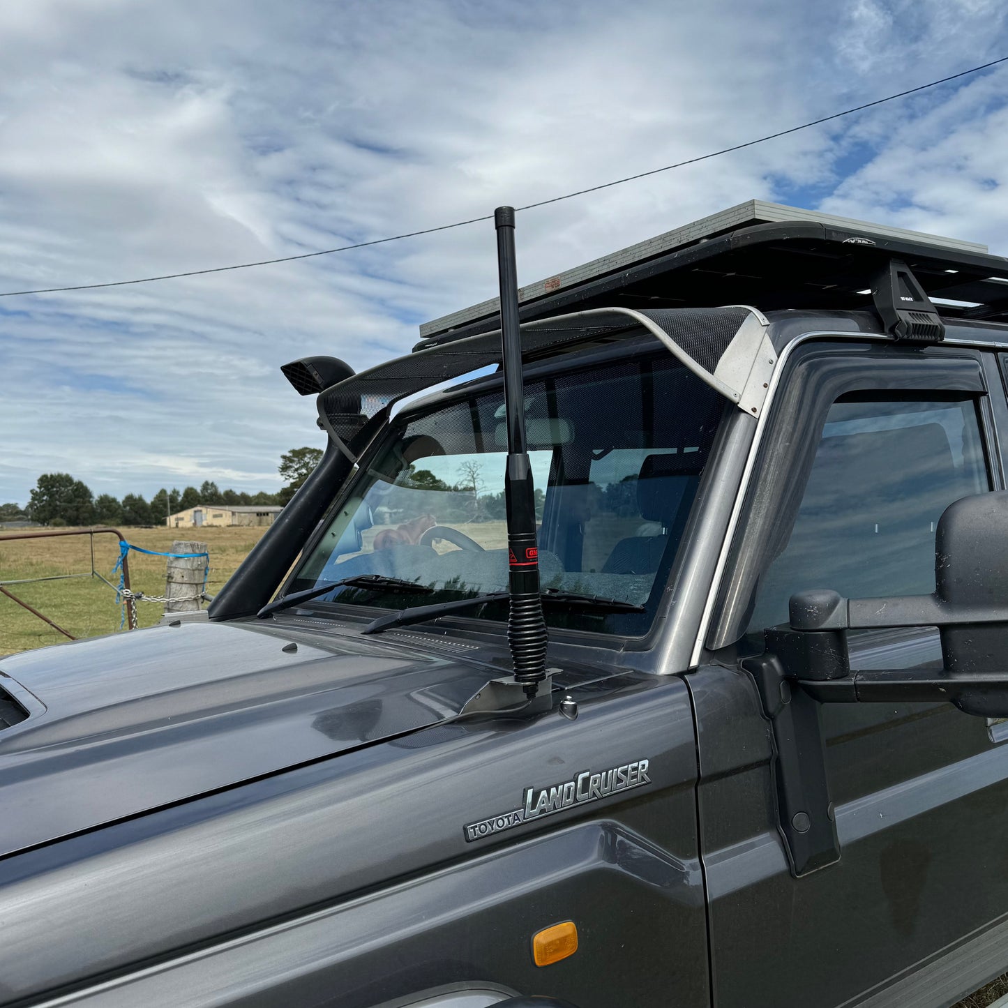 Toyota Landcruiser LC79 2012-2023 Fender Aerial UHF Antenna Bracket FB-138