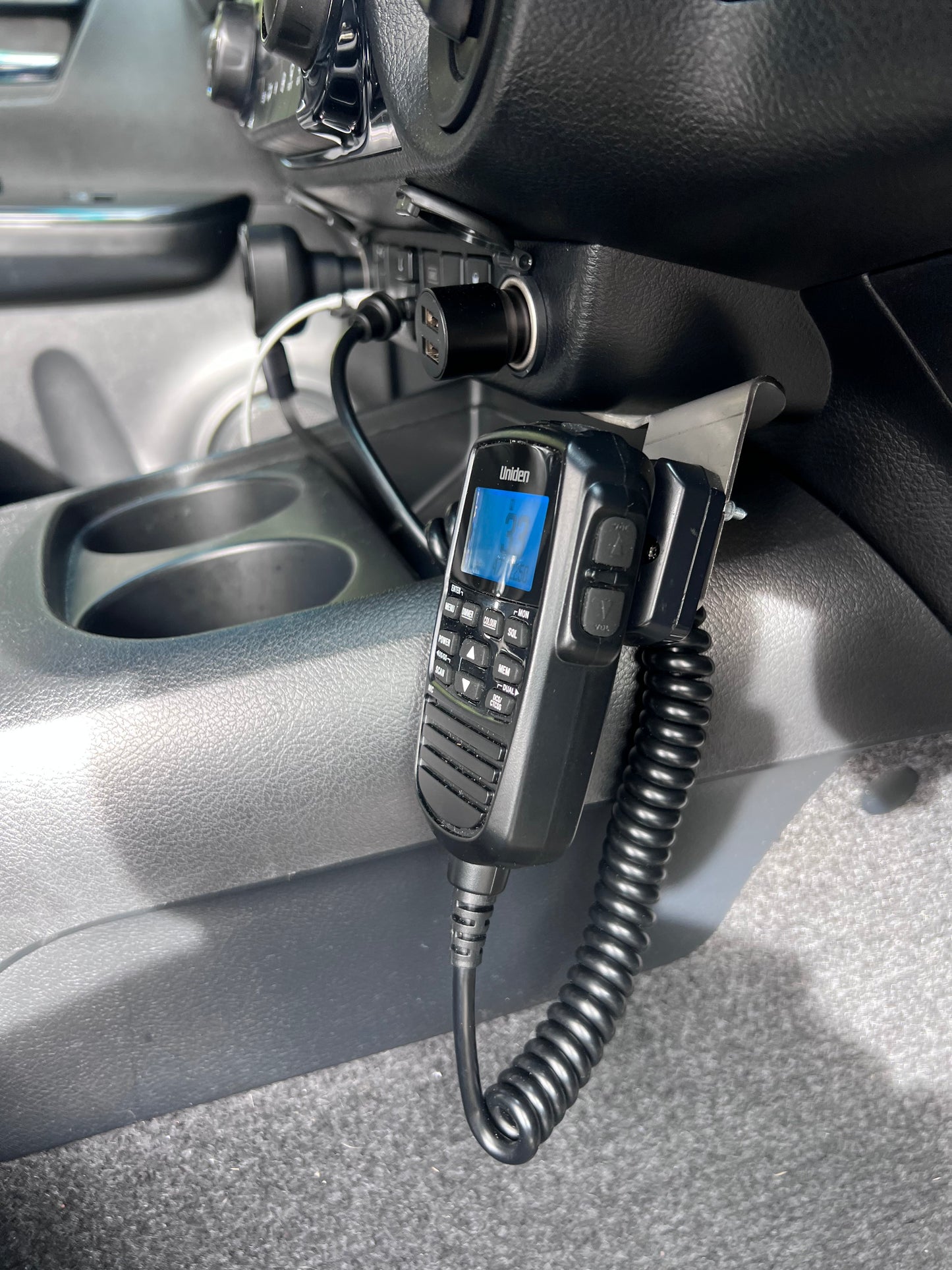 Toyota Hilux N80 2015- Current UHF Handpiece Mount 234-HP