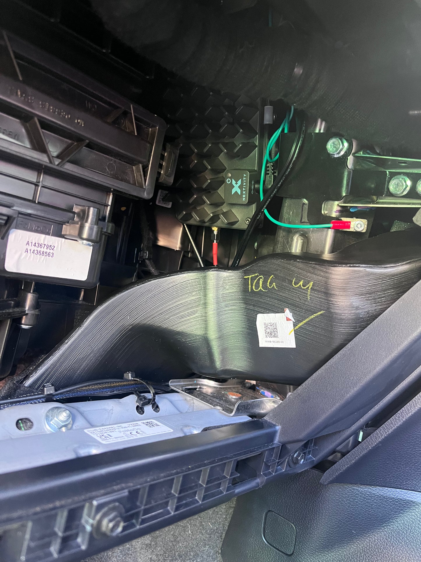 183-RFI- Celfi Mount inside glovebox for Ford Ranger RA/EVEREST/RAPTOR 2022+