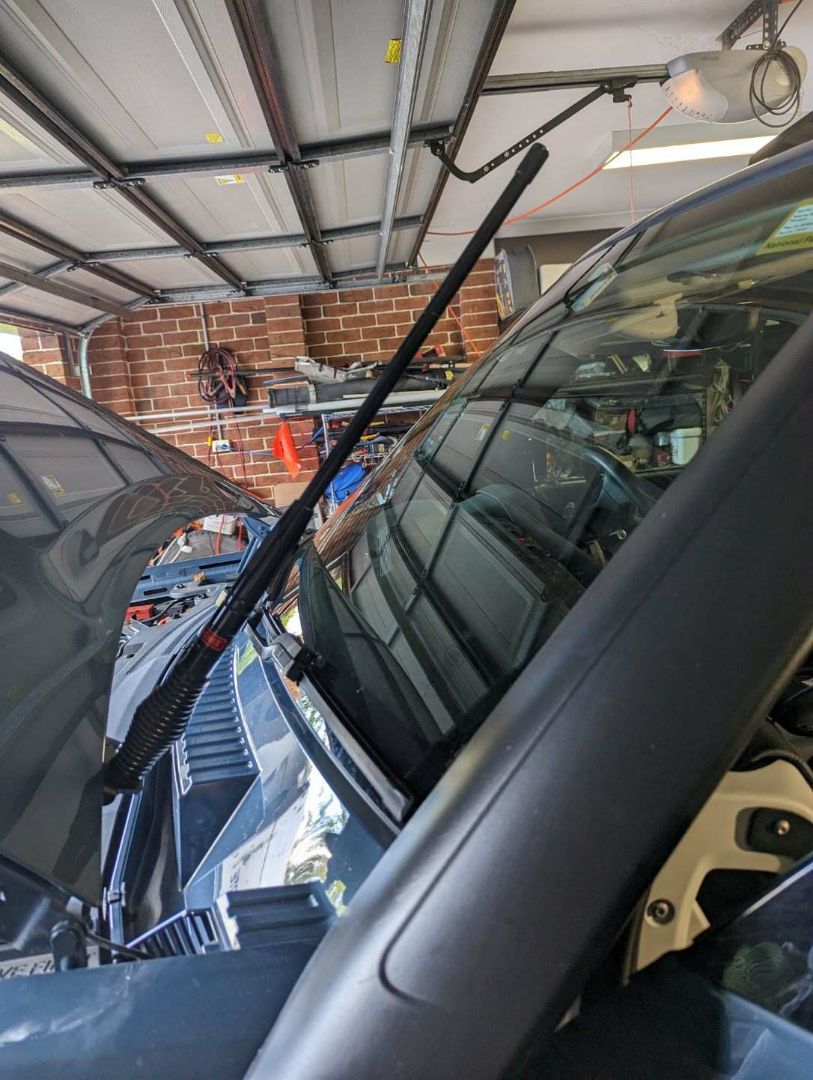 Land Rover Defender 2019+ Bonnet Aerial UHF Bracket BB-095