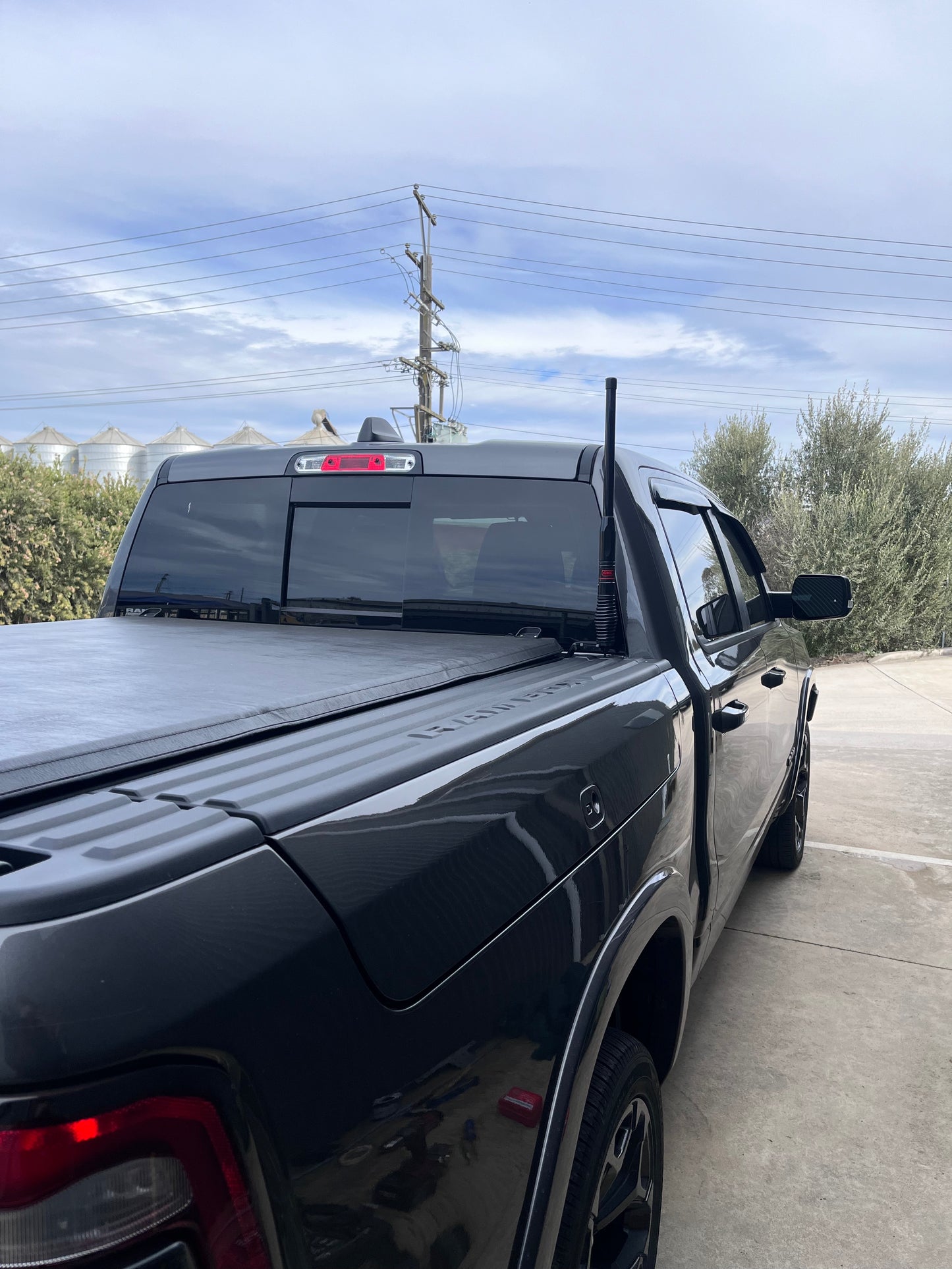 Dodge RAM 1500 DT (Fifth Gen) 2019+ UHF Tub Antenna Bracket - TB-208