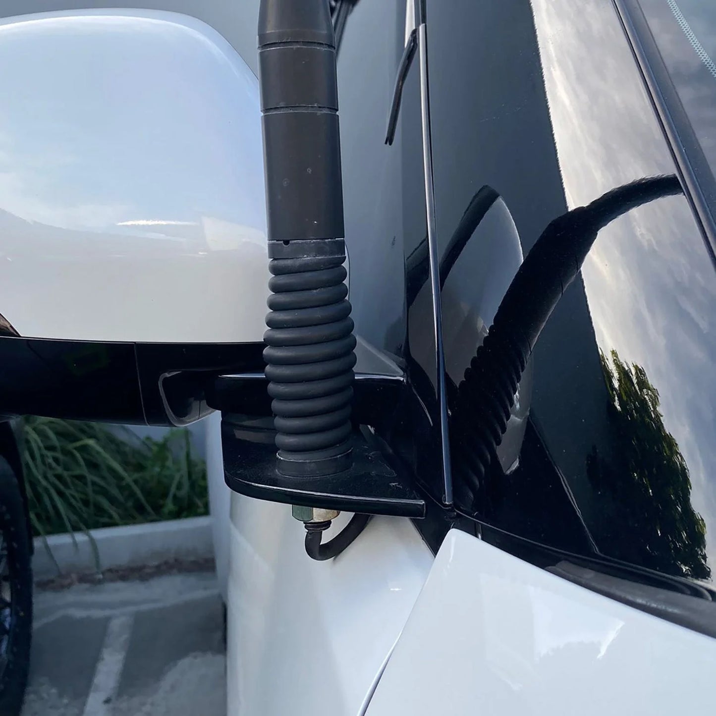 Vogue Industries Y62 Patrol Aerial Bracket - Passenger Side