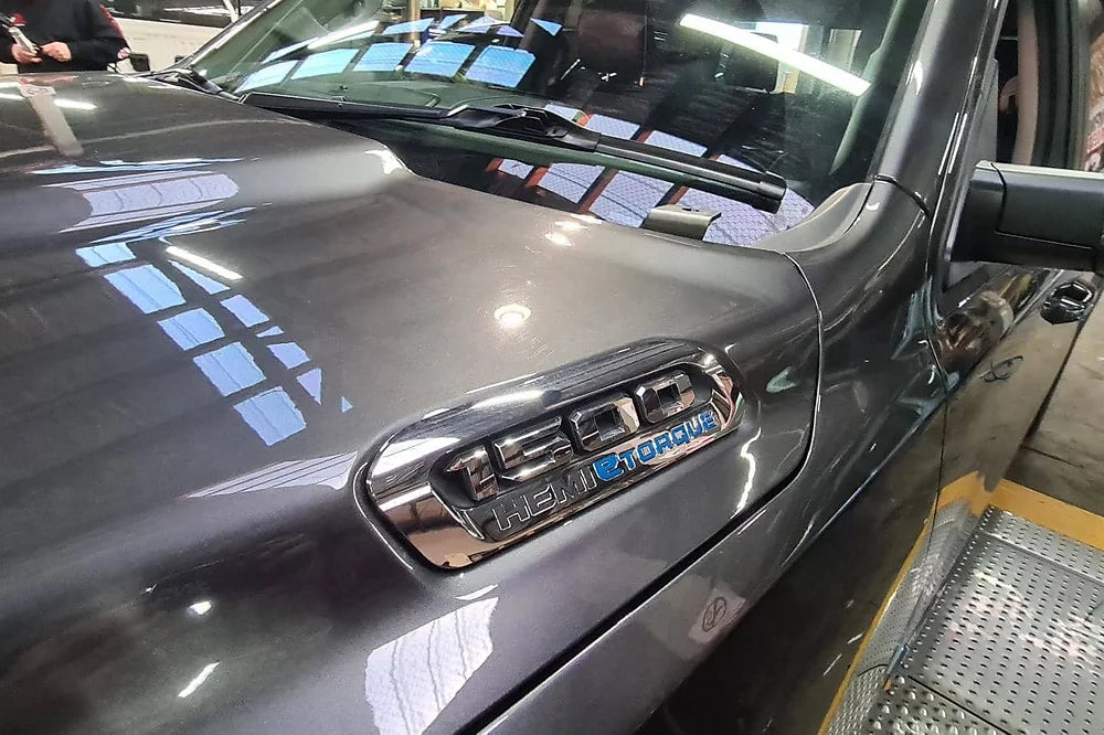 Dodge RAM 1500 DT (5th Gen) 2019+ Bonnet Aerial UHF Bracket (Factory Wiper) BB-041P