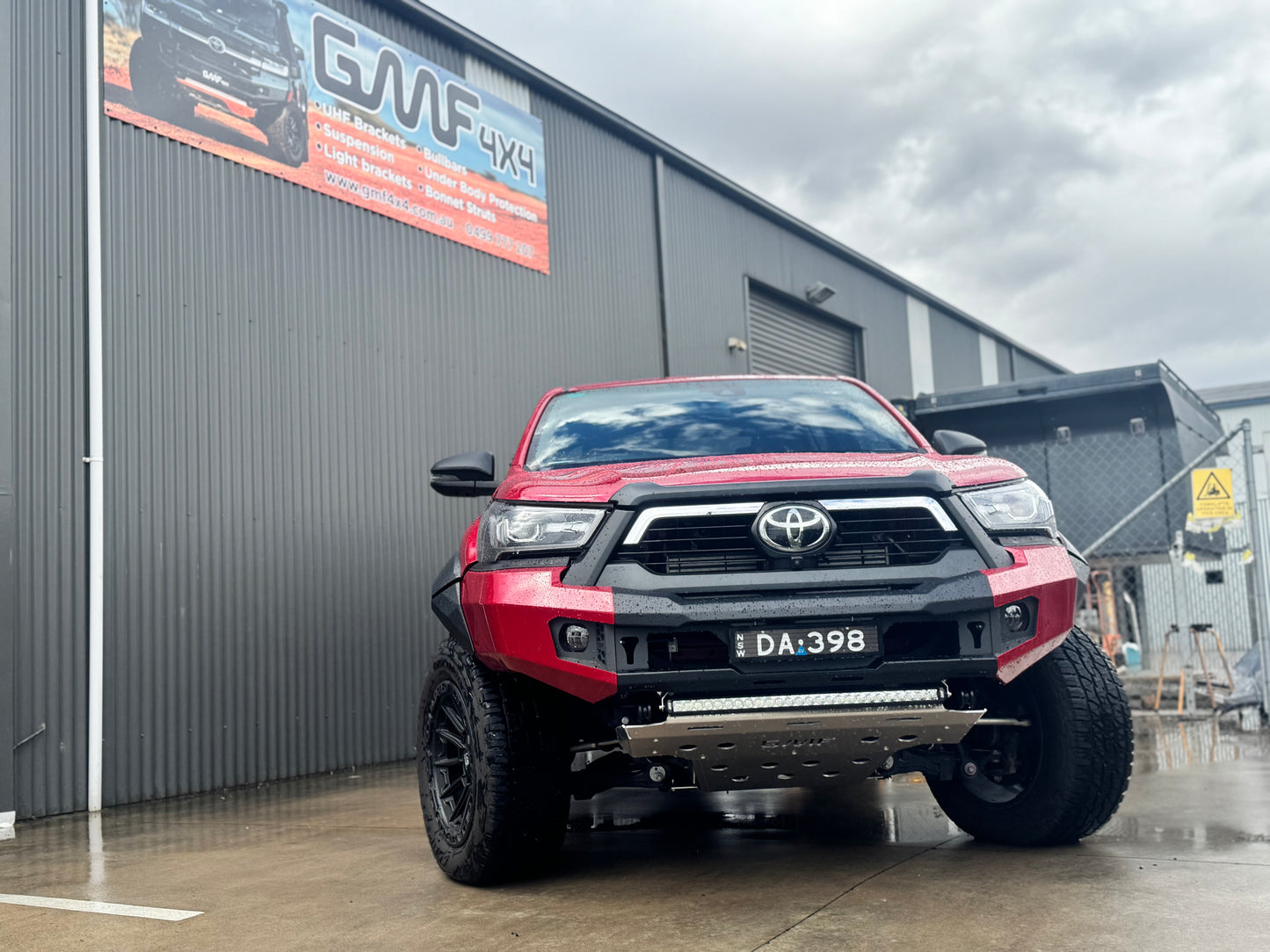Toyota Hilux ROGUE N80 2021-2025 G6 Steel Bumper / Bull Bar