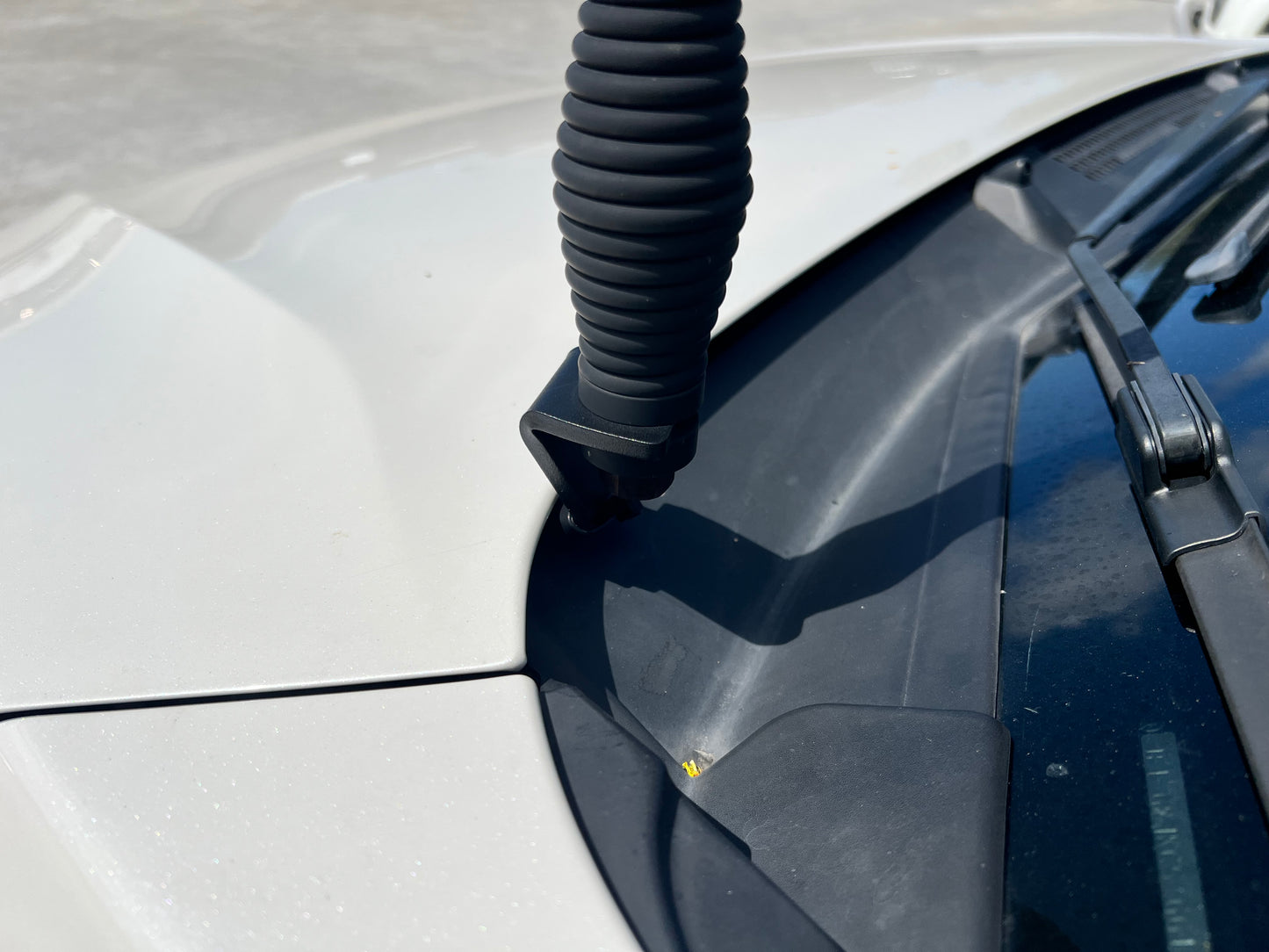 Subaru XV 2011-2016 Bonnet Aerial UHF Antenna Bracket 139-BB