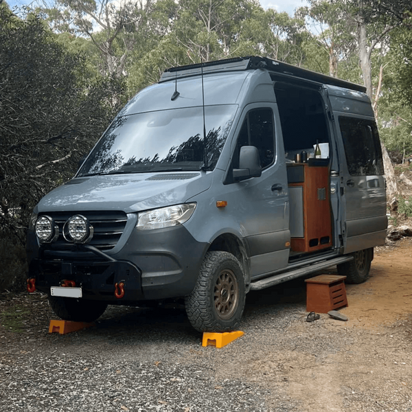 Mercedes Sprinter Van 2019+ Bonnet Aerial UHF Antenna Bracket 088-BB
