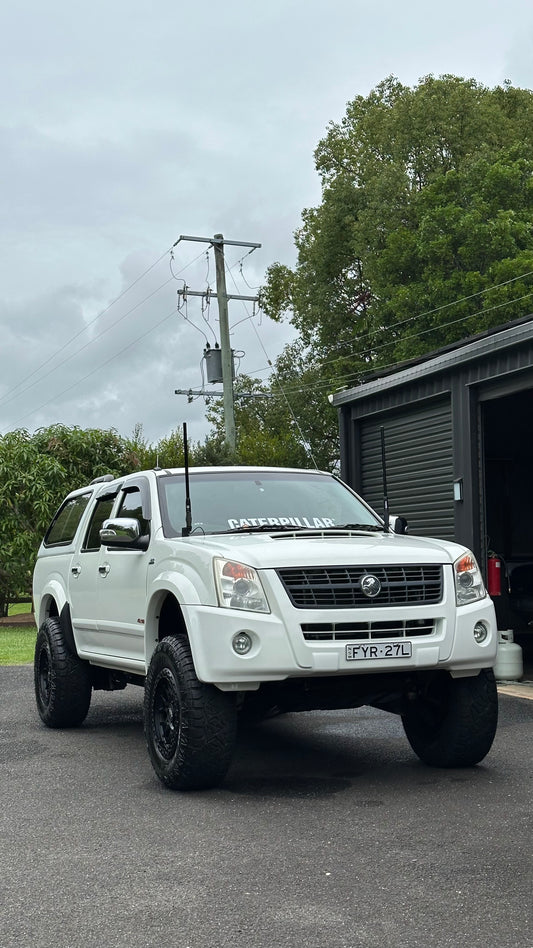 Holden Colorado 2007-2011 Bonnet Aerial UHF Antenna Bracket BB-116