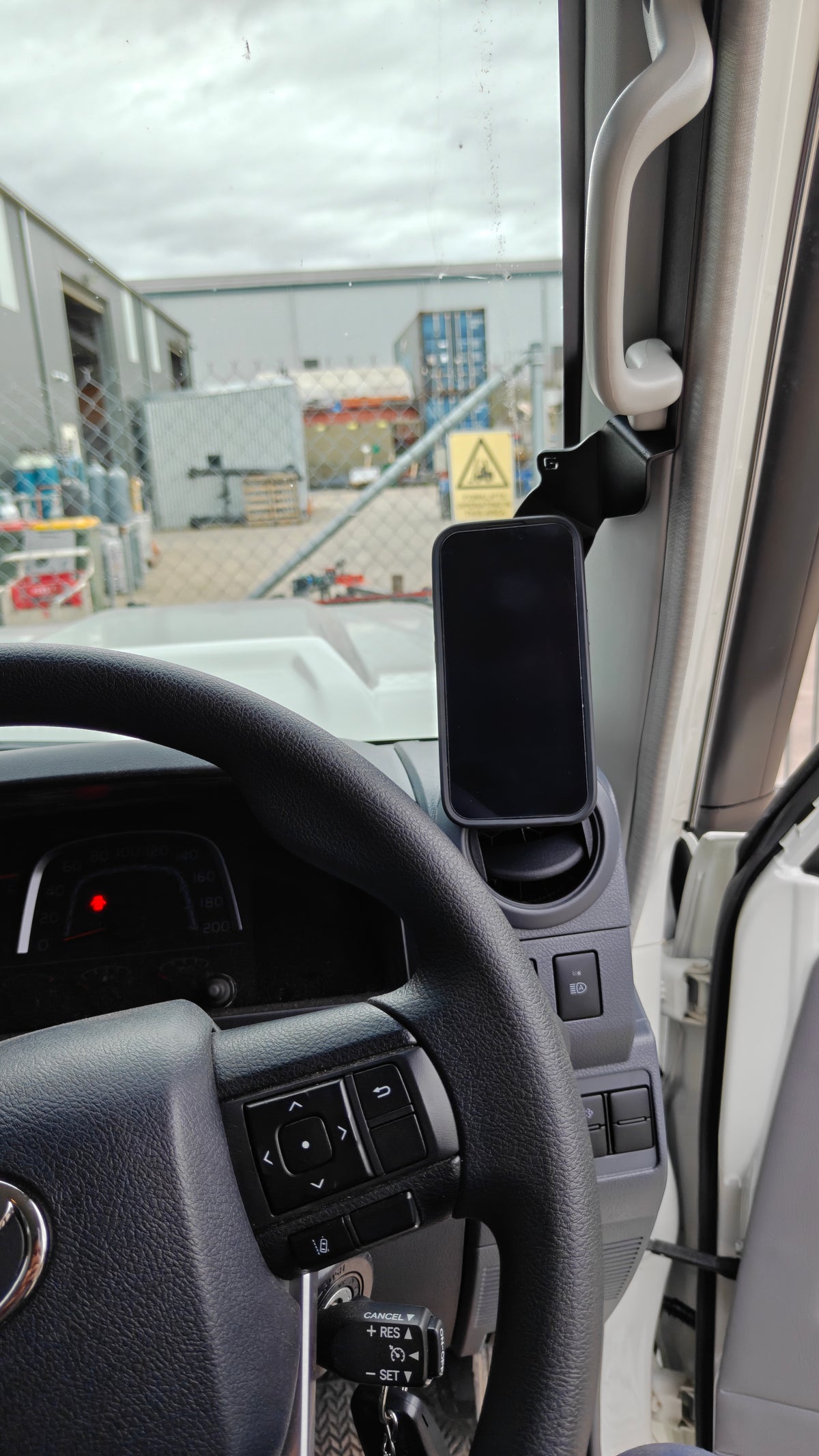 LC79 Toyota Landcruiser Phone Holder 4030-PH-S 2024+